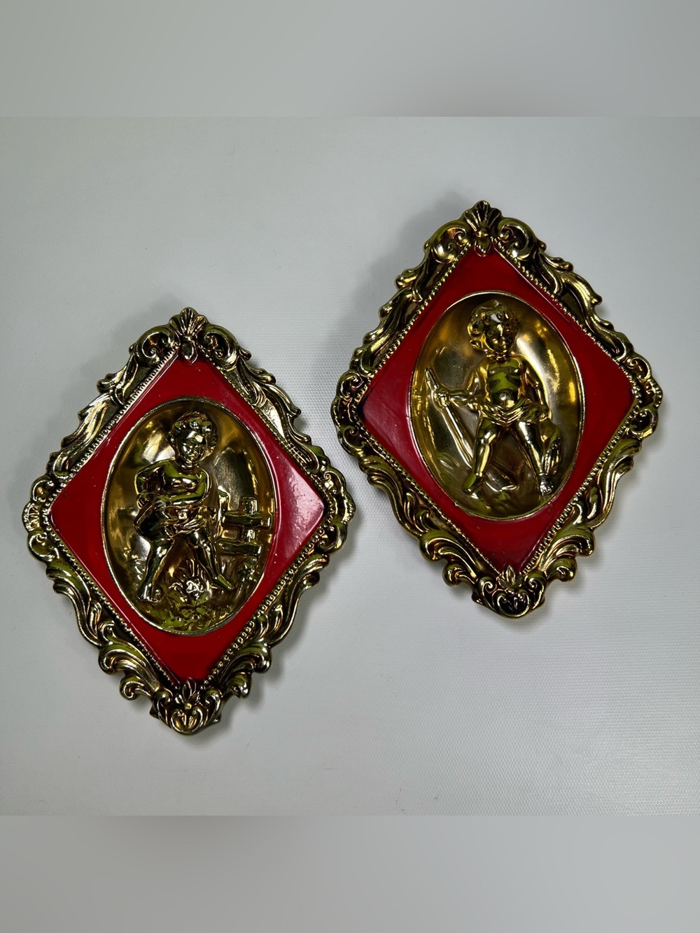 Ardco Vintage Japan Red & Gold Gilt 7 1/2" Diamond Plaques